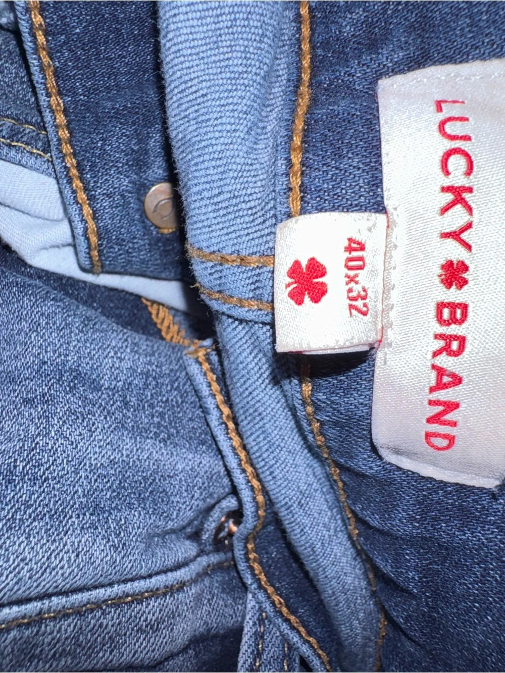 Lucky Brand Men’s Straight Leg Blue Denim Jeans
